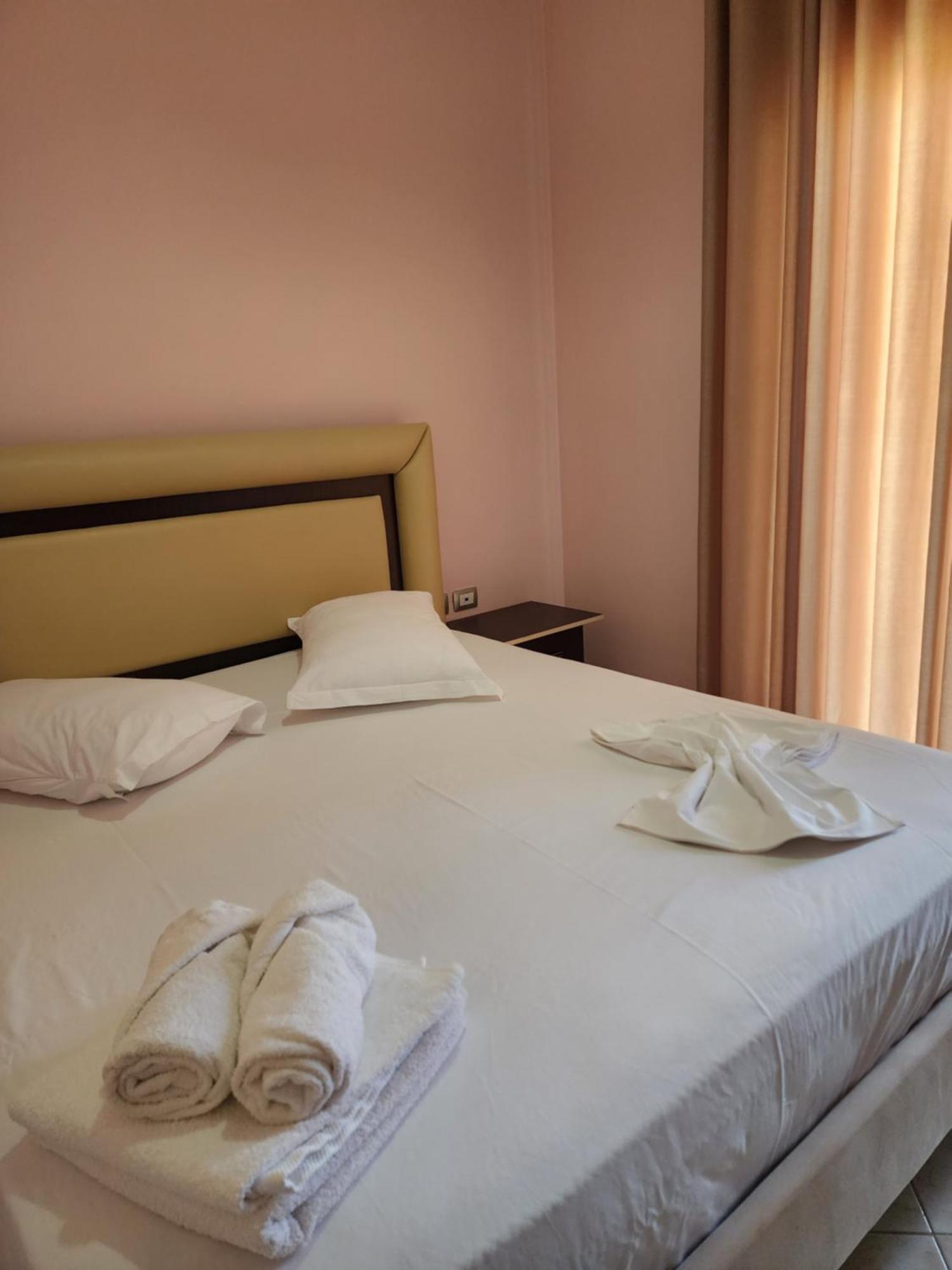 קסאמיל Amelia Apartments מראה חיצוני תמונה